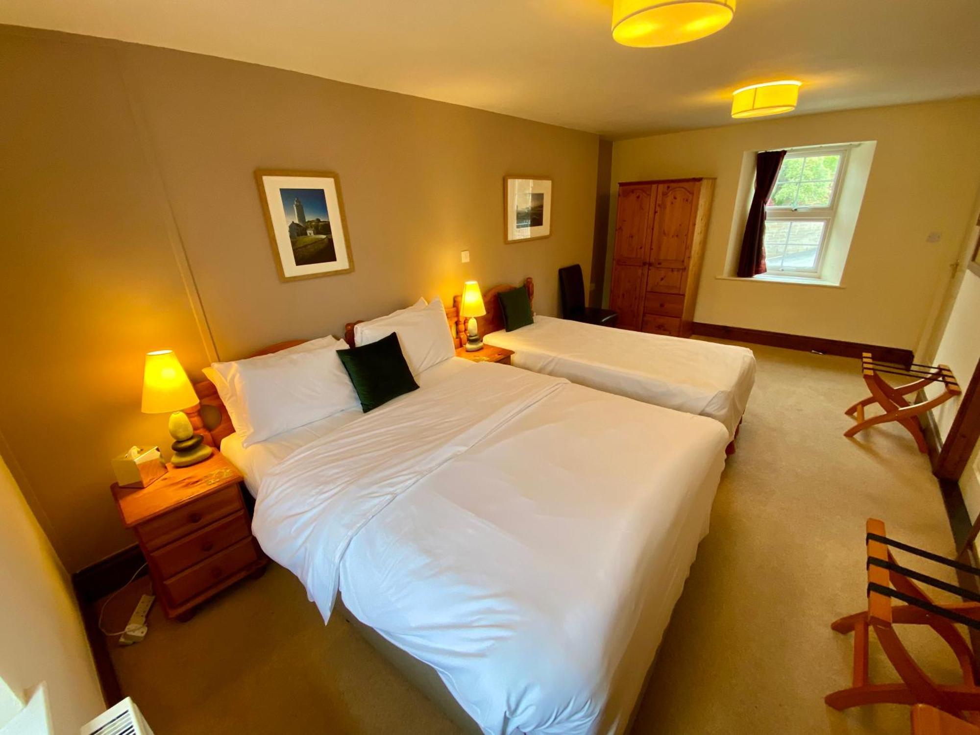 The Globe Inn Kingsbridge  Eksteriør billede